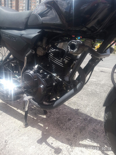 Akt Nkd 125 Negra En Garantía, Placa 0, Incluye Traspaso