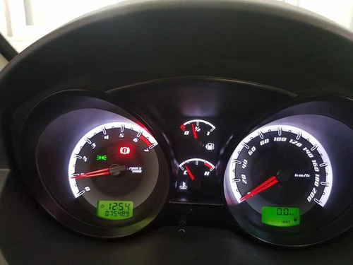 Ford Fiesta 1.0 Rocam Se Plus Flex 5p 2014