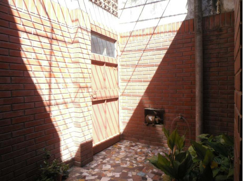 Imagen 3 de 16 de Local En Venta En Caseros