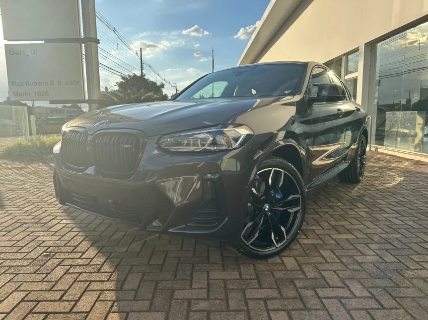 BMW X4 M40I