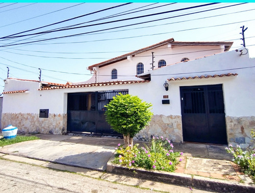 Imagen 1 de 16 de Casa De 182 Mt2. En El Corazón De Playa El Ángel. Inmobiliaria Agent Trust Realty Venezuela