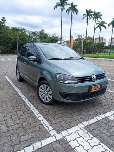 Imagem 2 de 15 de Volkswagen Fox 2012 1.0 Vht Total Flex 5p