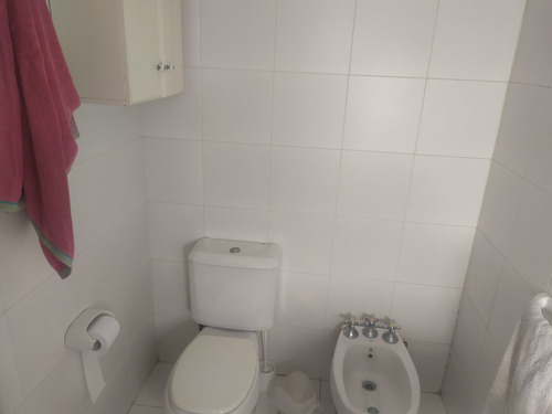 Imagen 12 de 21 de Casa En Venta C/ Cochera En Gonnet A 400mtrs De Cno, Gral. Belgrano