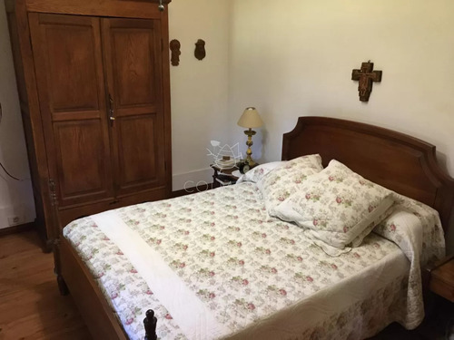 Muy Linda Casa Con Espectacular Terreno De 6000 Mts2 Parquizados!