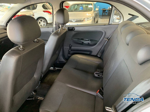 Imagem 13 de 15 de Volkswagen Voyage 1.6 Msi Totalflex 4p Manual