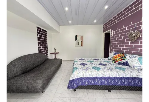 Vendo Hostal, Amoblada, Cerca A Recuca