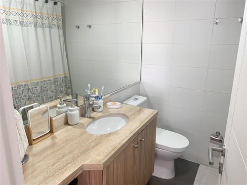 Departamento En Venta De 2 Dorm. En Ñuñoa