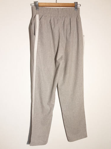 Imagen 6 de 8 de Pantalón Color Gris Con Franja Lateral Y Bolsillos, Talla S