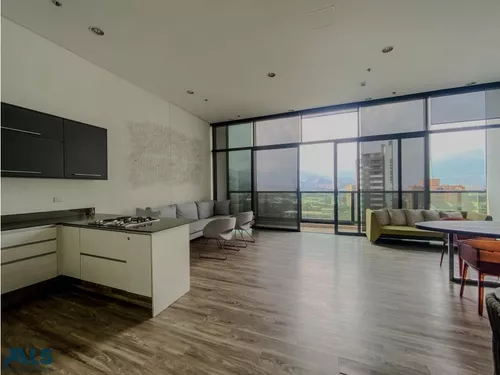Vive Con Lujo Y Comodidad En El Corazón De Medell...(mls#254203)