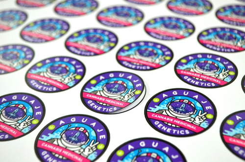 Calcomanias Personalizadas / Vinil Con Corte A Registro Color VINIL BLANCO Diseño impreso Personalizado