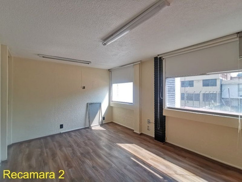 Casa Duplex 374m2c / 3r / 4.5b / 2a / Patio