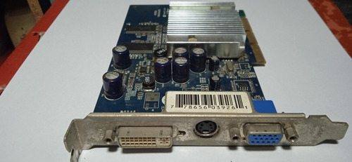 Imagen 2 de 4 de Tarjeta De Vídeo Xfx Nvidia Gerfoce Fx5200 256mb Ddr Tv Agp