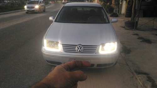 Imagem 6 de 10 de Volkswagen Bora 2003 2.0 4p
