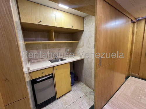 Local En Alquiler Las Mercedes #25-17325 K.f