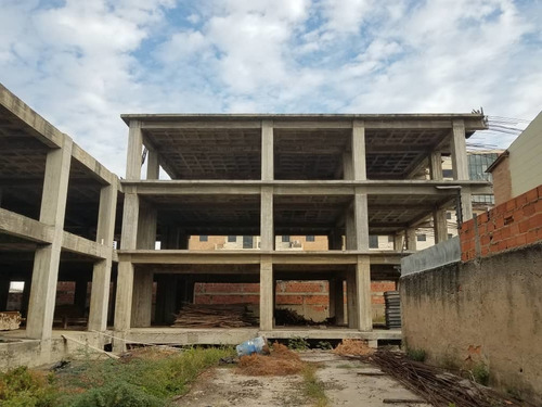 Terreno En Urb. Guayabal. Valencia