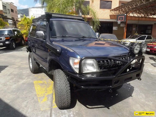 Toyota Meru .