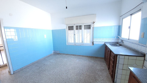 Imagen 5 de 16 de Casa Planta Alta Y Local , Bv. Oroño, San Lorenzo