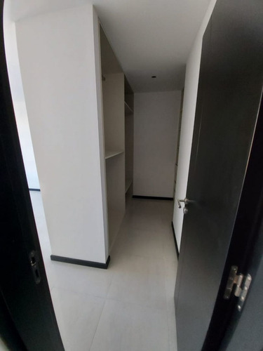 Imagen 8 de 16 de Excelente 3 Amb A Estrenar C/cochera - Edificio De Categoria