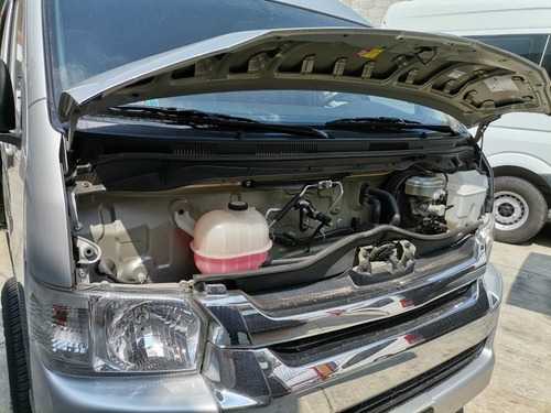 Imagen 12 de 15 de Toyota Hiace 2019 2.7 Bus 15 Pas Mt