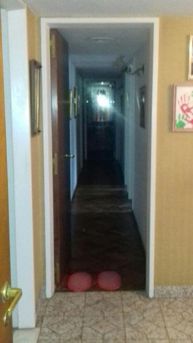 Departamento Señorial De Categoría - Impecable Estado - Cochera