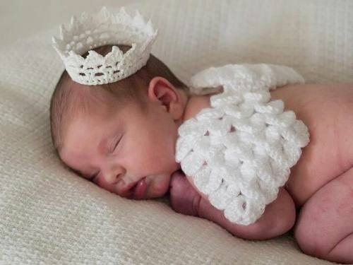 Imagem 2 de 6 de Kit Com 10 Newborns Menino E Meninas Conjuntos Toucas Props
