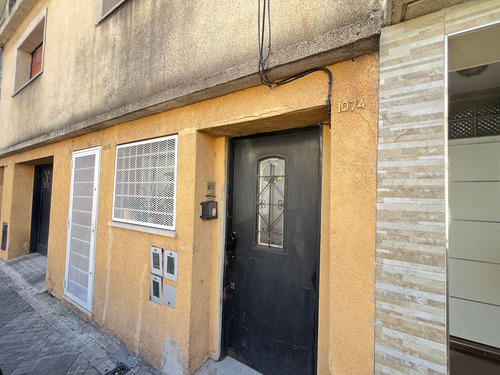 Venta Departamento De Pasillo De 2 Dormitorios En España Y Hospitales