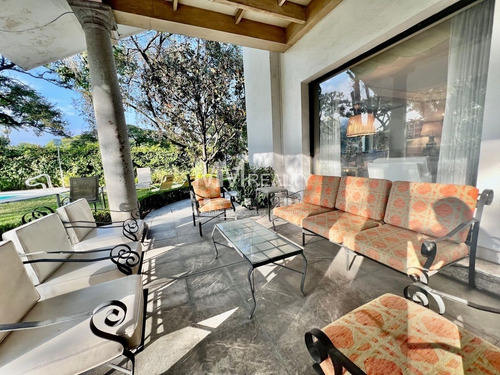 Casa Venta Club De Golf Tabachines - Diseño Único / Unique Architecture