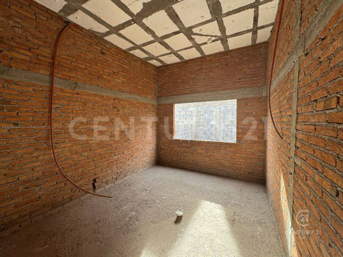 Casa En Venta En Lomas Universidad Iii Chihuahua, Chih.