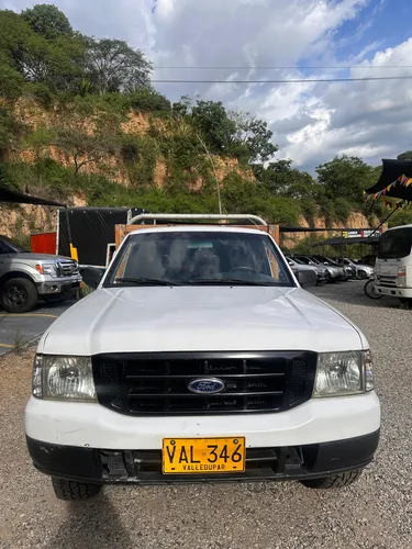 Ford F22 2.2 Estacas, Capacidad De Carga 1t