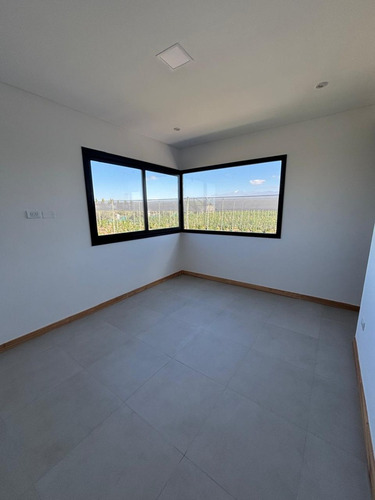 Vendo Exclusivo Duplex Barrio Privado