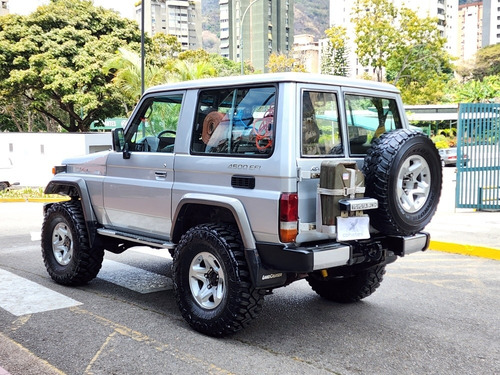 Imagen 4 de 12 de Toyota Machito Lx Japonés