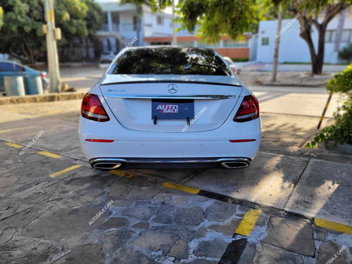 Imagen 8 de 21 de Mercedes E200 Modelo 2017