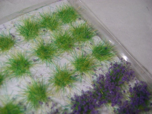 Imagen 3 de 10 de Nico Blister De Matas Y Flores Violetas D 10 Mm H0 (pmf 07)