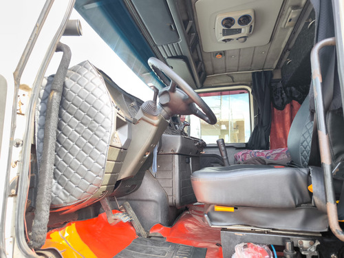 Scania T113 6x2 360