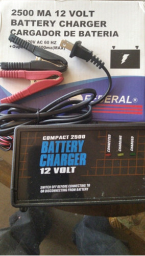 Cargador De Baterias  Federal Portatil 12v 2.5 A Nuevo (75)