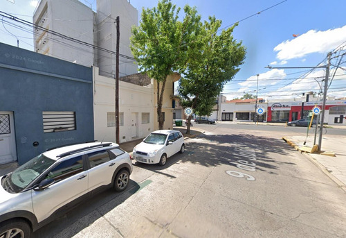 Casa En Venta - 2 Dormitorios 1 Baño - Pergamino
