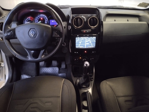 Imagen 12 de 15 de Renault Duster 2017 1.6 Ph2 4x2 Privilege 110cv