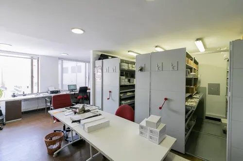 Oficina En Arriendo En Altos Del Virrey. Cod A1021262