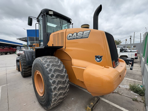 Pala Cargadora Case 821 E Unico Dueño