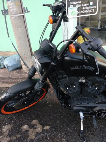 Imagem 9 de 9 de Harley Davidson 883