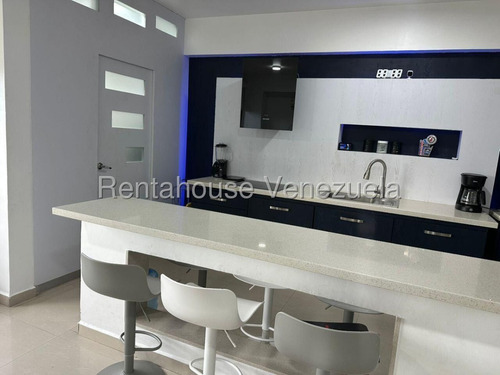 Daniela Linarez Vende Apartamentos Con Financiamiento Conectados A Planta Electrica Cocina Moderna Equipada Conjunto Con Pozo De Agua En El Triangulo Del Este Barquisimeto Contáctanos