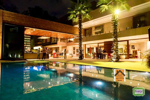 Casa A Venda No Bairro Tamboré Em Santana De Parnaíba - Sp. - Vptb2-51m-1