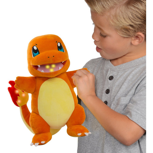 Imagem 4 de 5 de Pelúcia Pokémon 30 Cm - Charmander Com Luz E Som - Sunny