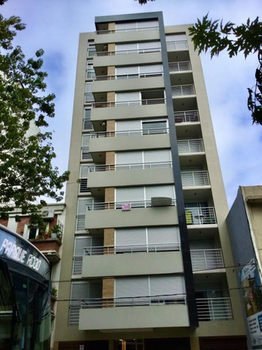 Apartamento De 1 Dormitorio Con Patio , A Estrenar