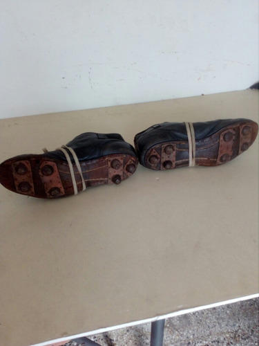 Antiguos Botines Futbol Original De Epoca Deco Coleccion (Usado)