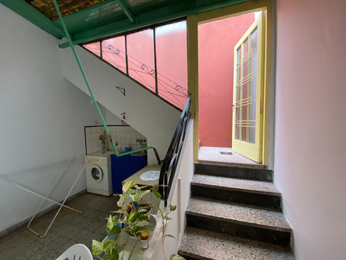Oportunidad De Casa En Parque Avellaneda