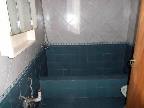 Venta De Dos Casas 3 Amb. Cada Una En San Justo - Buen Estado