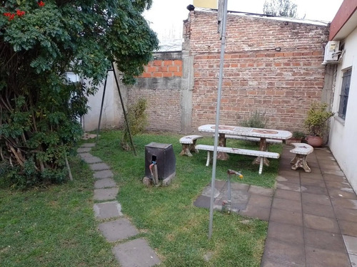 Venta Casa 3 Amb C/coch Patio Parrilla Apto Cred