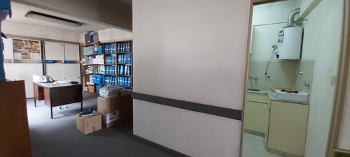 Imagen 17 de 30 de Venta Oficina Con 2 Cocheras - Cocina -baño Propio