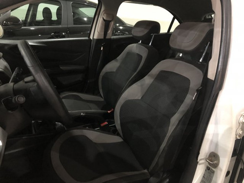 Chevrolet Onix Onix 1.0 MPFI LS 8V FLEX 4P MANUAL